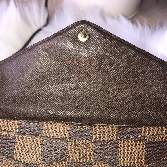 AUTHENTIC “RARE” VINTAGE DOUBLE SNAP DAMIER WALLET - Picture 2 of 16